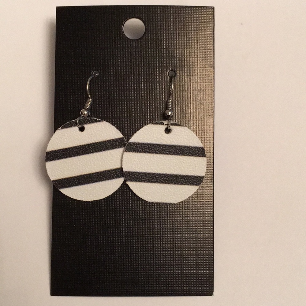 1 inch leather earring!